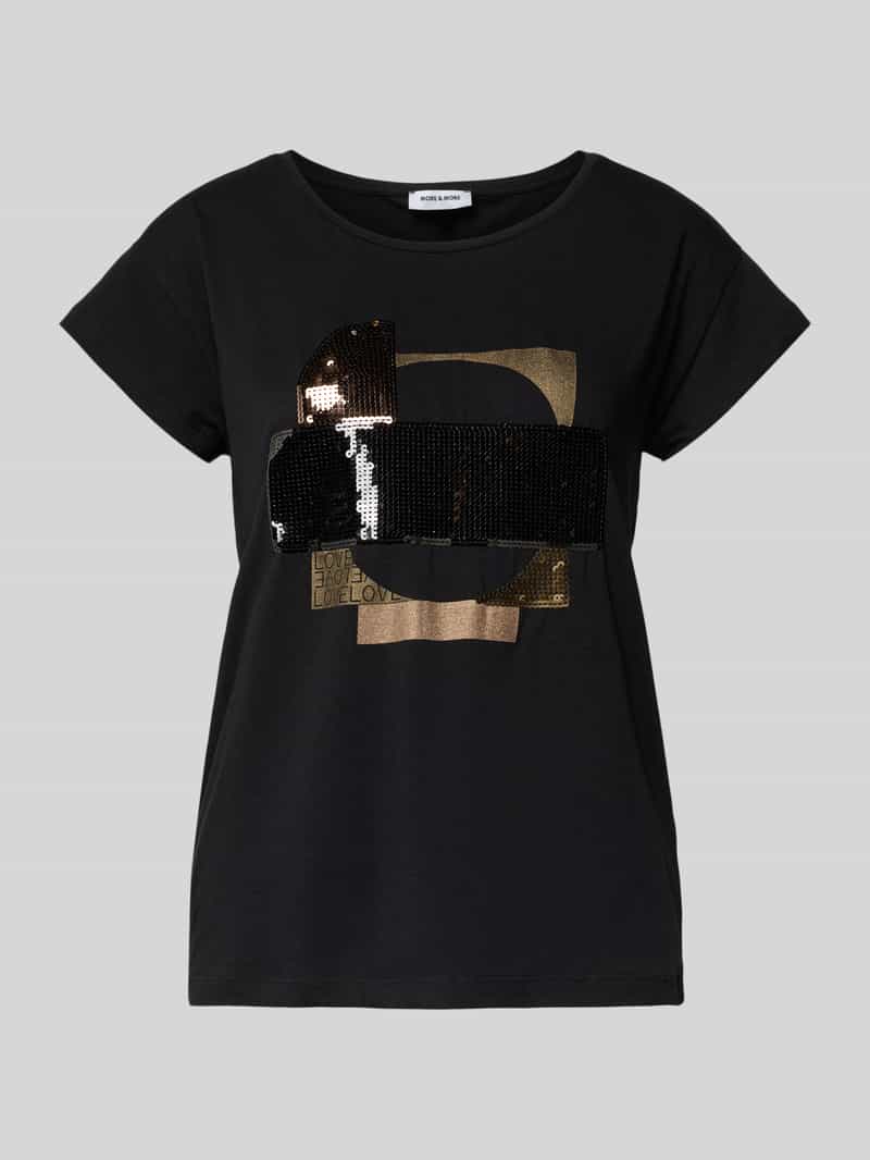T-shirt z cekinowym obszyciem