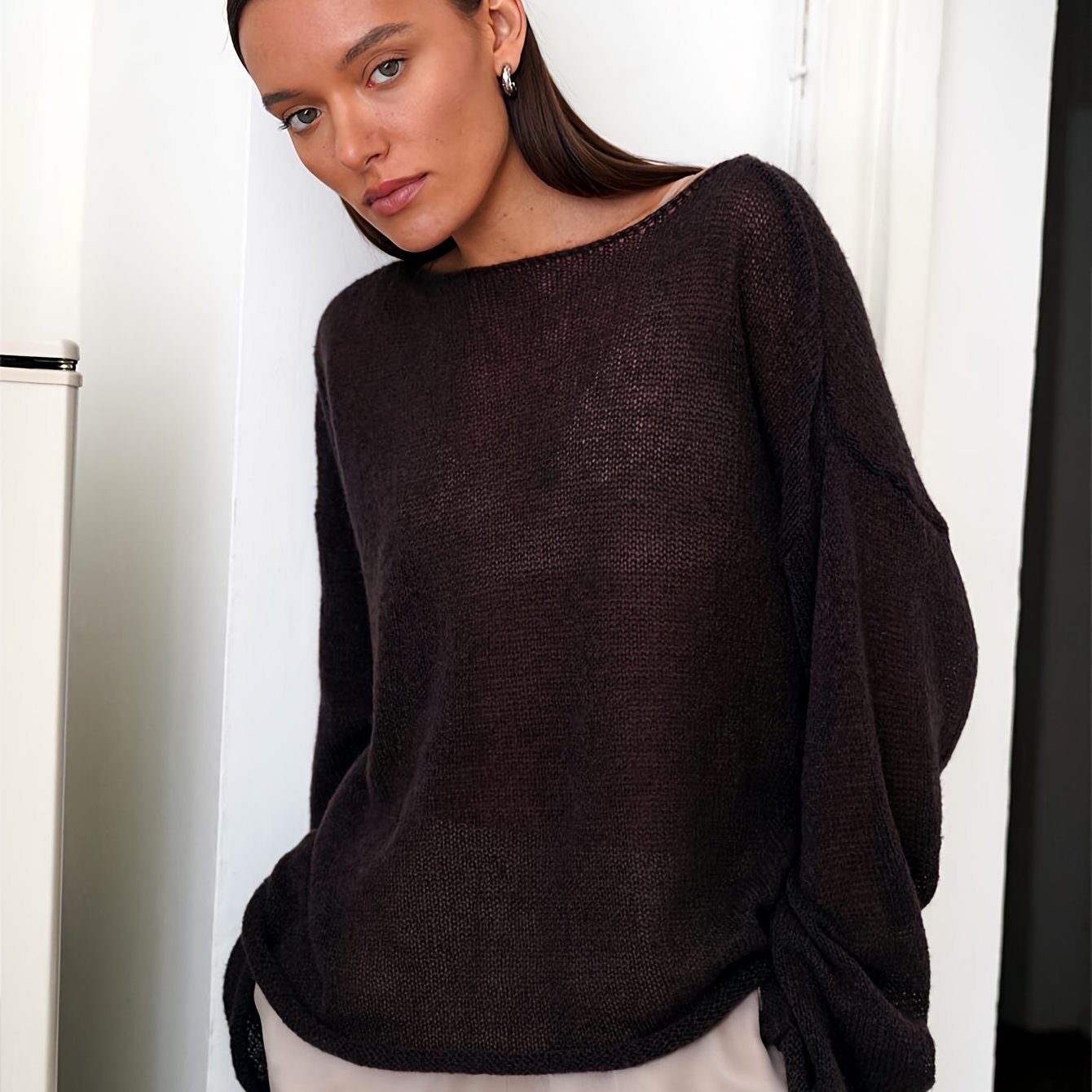 TEMU Elegancka damska bluzka z odkrytymi ramionami i długim rękawem - luźny krój, półprzezroczysty top z jednym ramieniem, nierozciągliwy materiał do