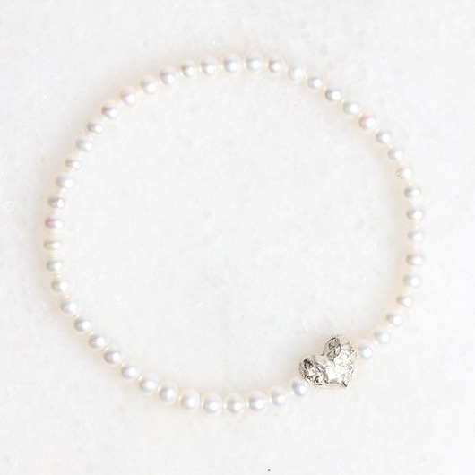 Bransoletka z perłami i srebrnym serduszkiem Organica