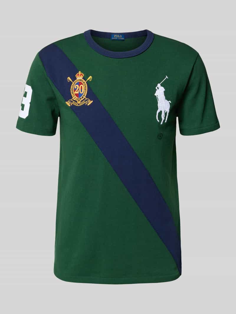 T-shirt z wyhaftowanym logo