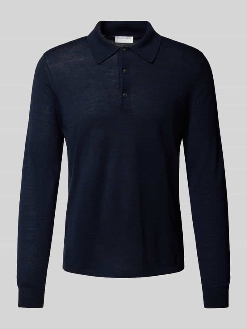 Sweter z dzianiny z kołnierzykiem typu kent