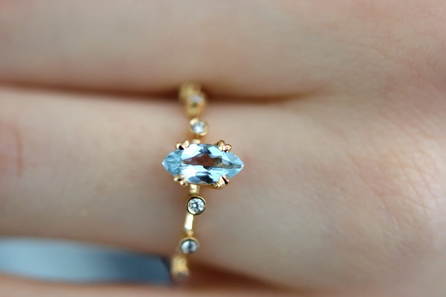 Pierścionek Zaręczynowy Z Akwaramynem I Diamentemi