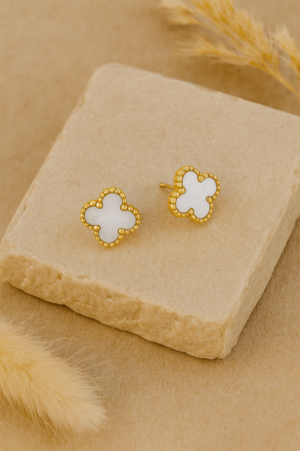 Kolczyki sztyfty czterolistna koniczynka ze stali chirurgicznej 316L