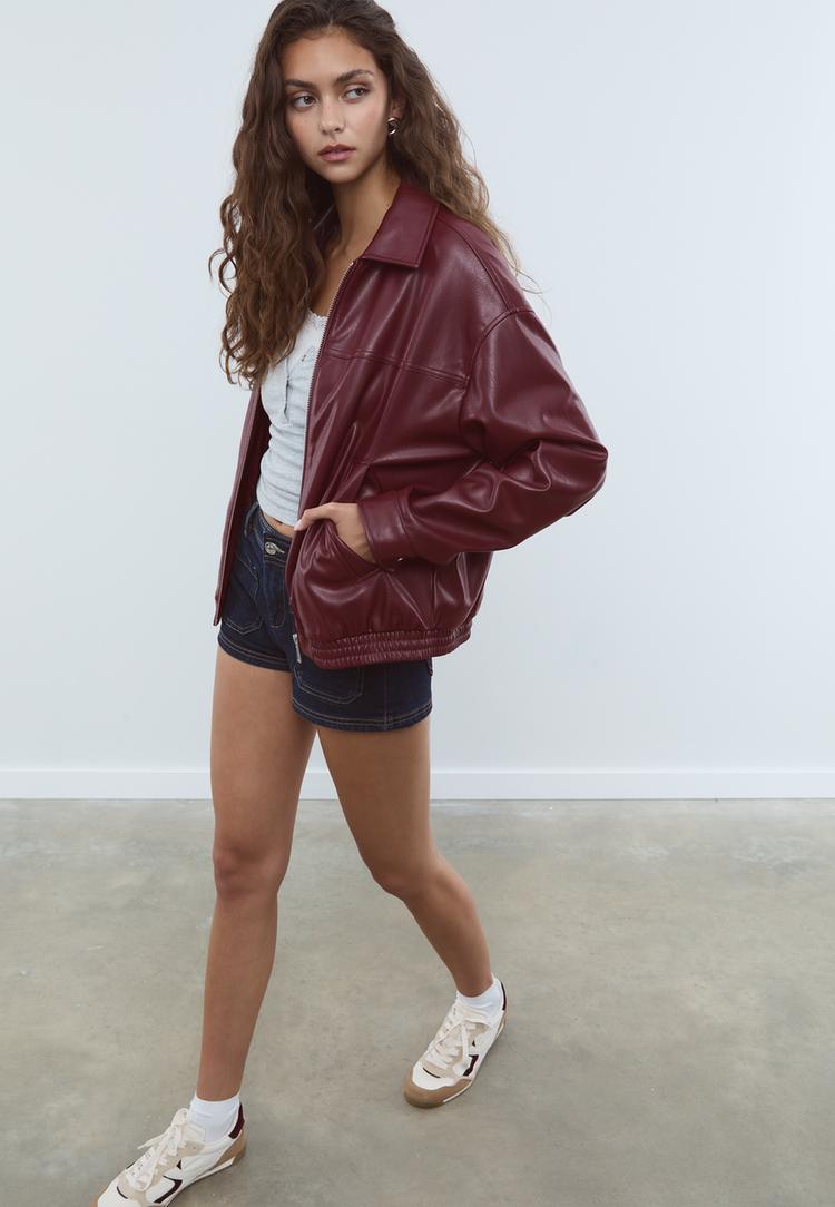 Stradivarius Kurtka oversize ze sztucznej skóry Wiśniowy XS