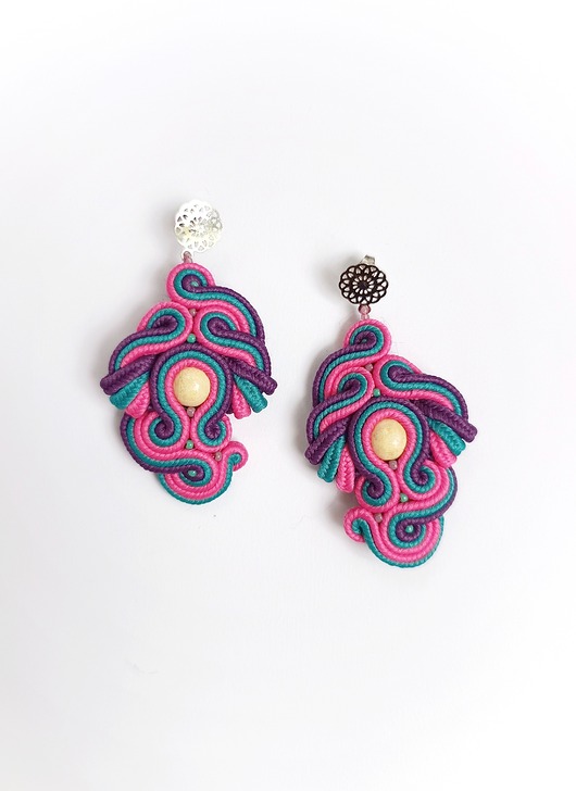 Kolczyki sutasz - drewniany koralik kolorowe