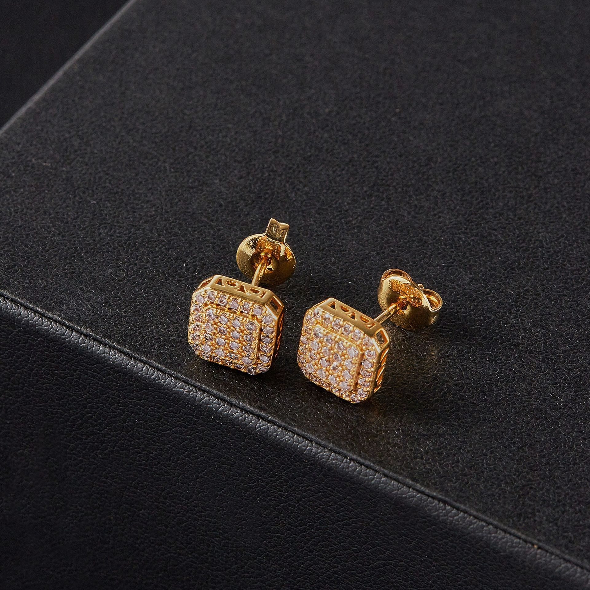 TEMU Kolczyki sztyfty kwadratowe, eleganckie, vintage - 18K pozłacane, syntetyczne cyrkonie, miedziane sztyfty do uszu bez niklu, idealne na imprezę,