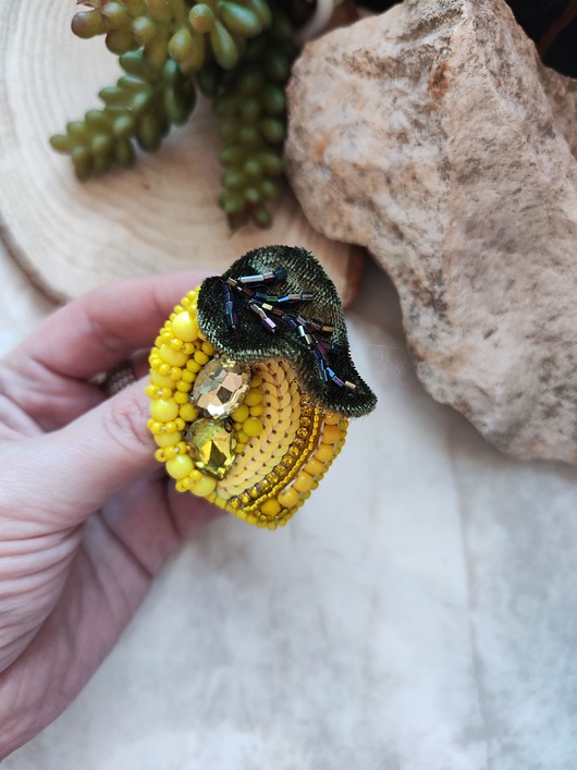 Letnia broszka Cytryna