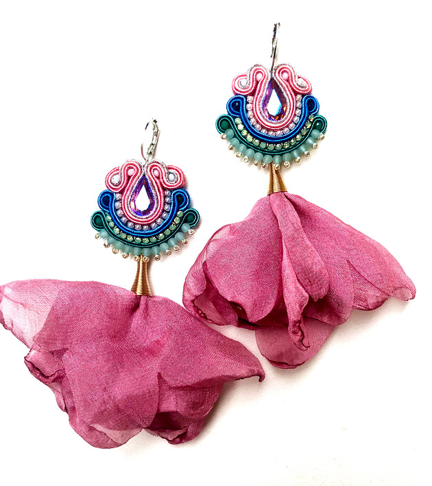 Sutaszowe kolczyki COSTA NOVA z kwiatami