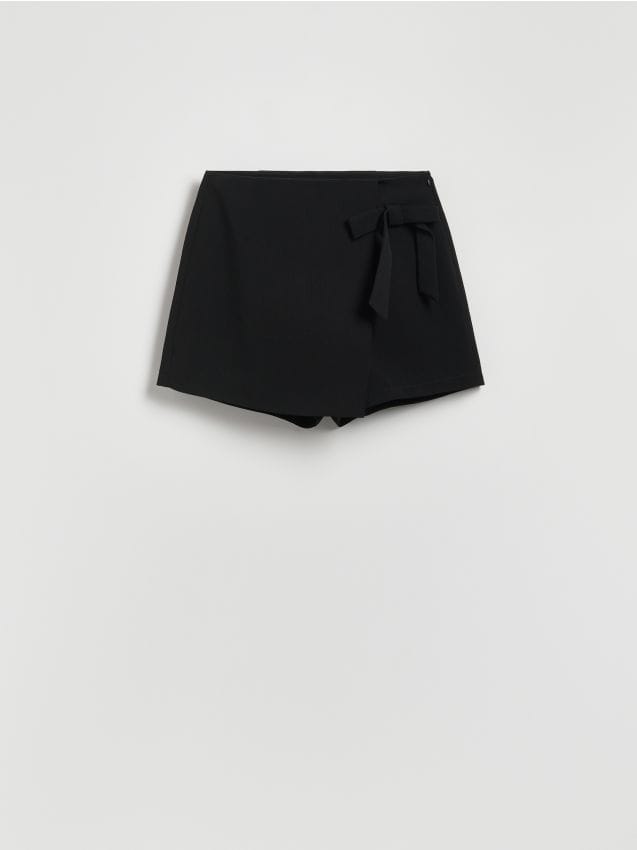 Reserved - Spódnico-szorty z kokardą - czarny