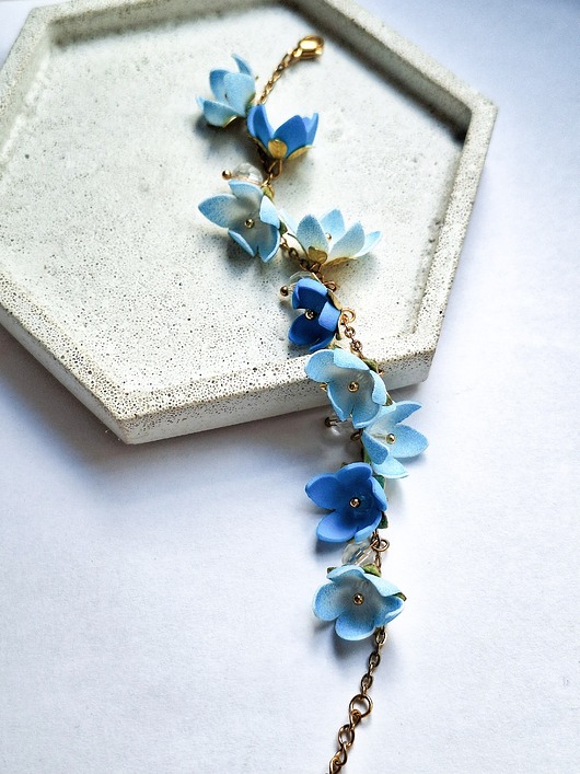 Bransoletka niebieskie kwiaty