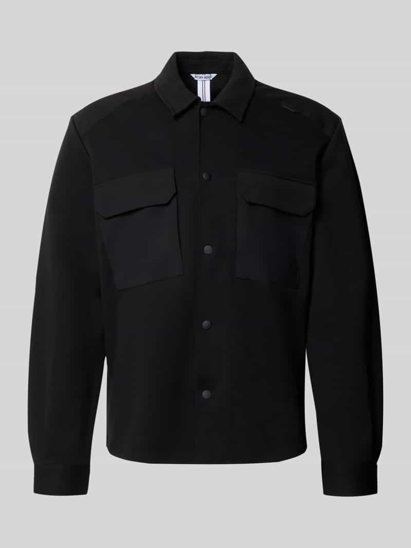 Kurtka koszulowa o kroju regular fit z mieszanki bawełny z kieszeniami na piersi