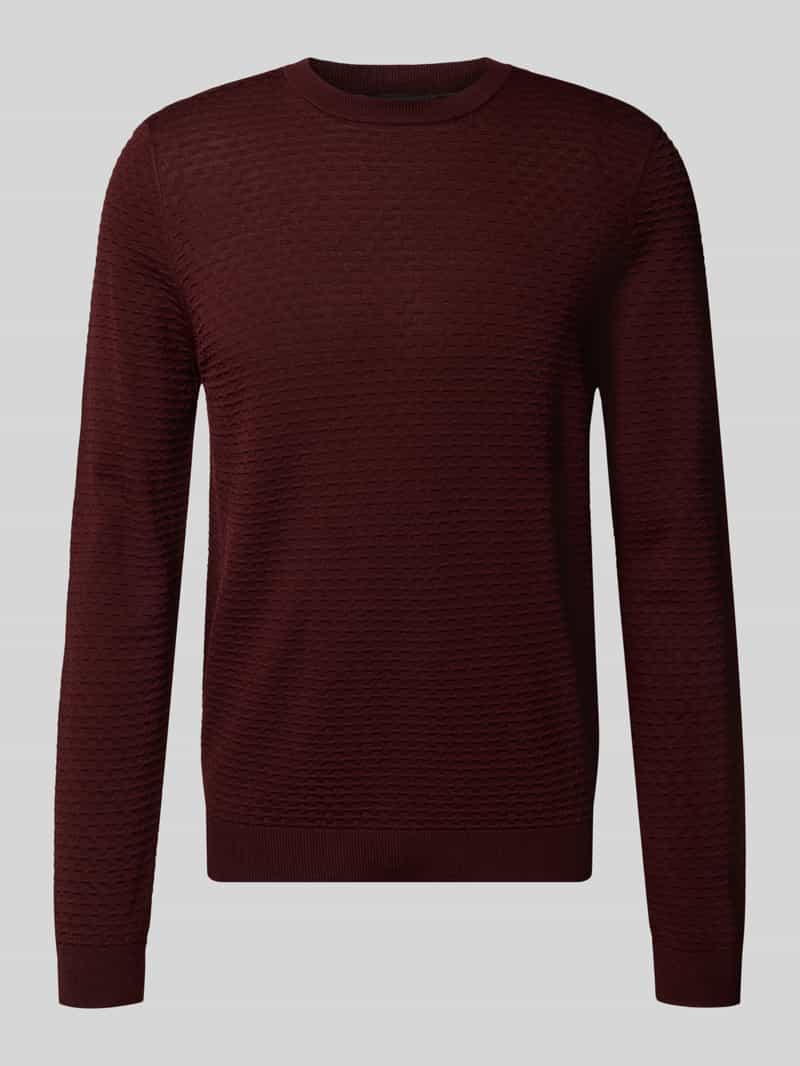 Sweter o kroju slim fit z mieszanki wiskozy z fakturowanym wzorem