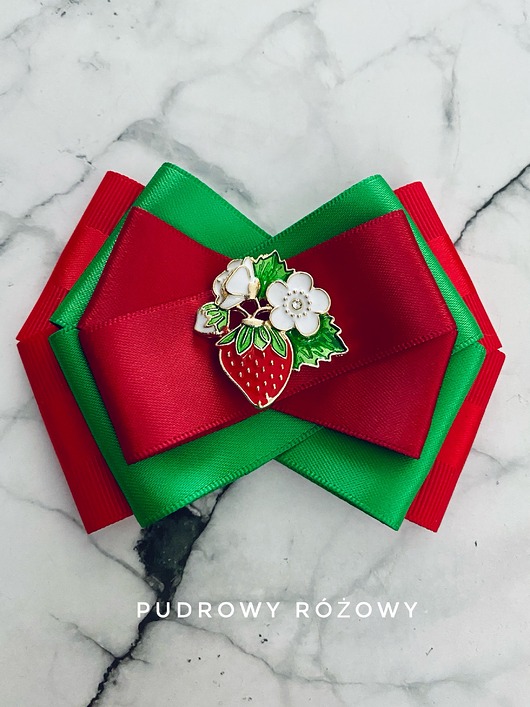 Brosza z Truskawkami Kolekcja Limitowana FRUIT Nowość