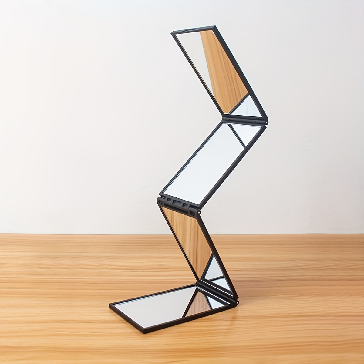 TEMU 1 szt. Przenośne Lustro Składane - 360° Czterostronny, Ręcznie Trzymany do Strzyżenia Włosów Podróży i wielofunkcyjnego Użytku – Kompaktowy I