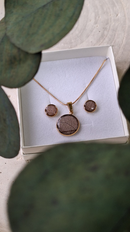 Komplet biżuterii z liściem z kolekcji Fau