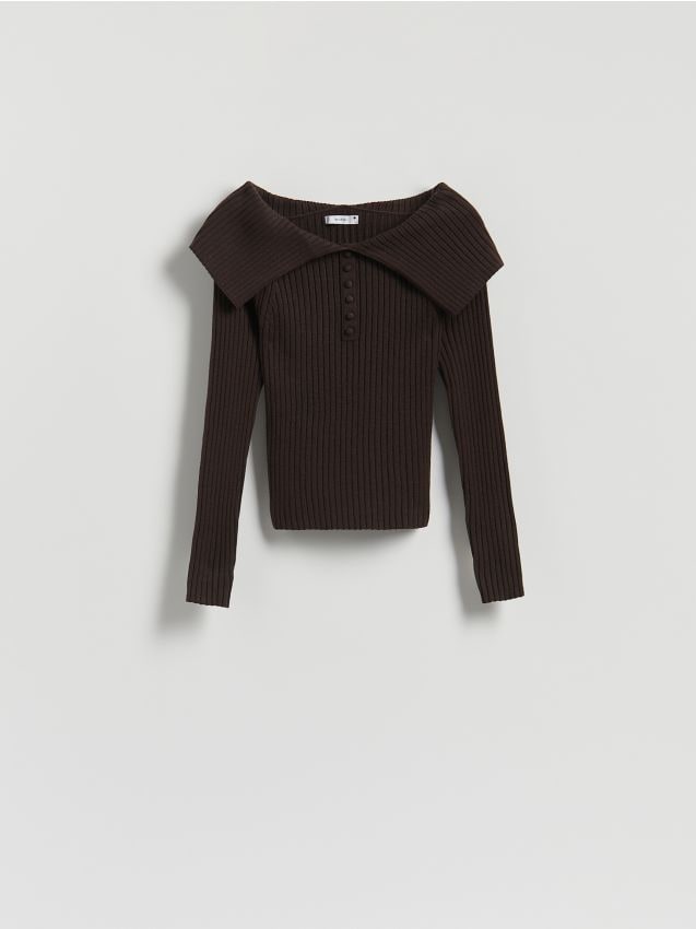 Reserved - Sweter z wykładanym kołnierzem - brązowy