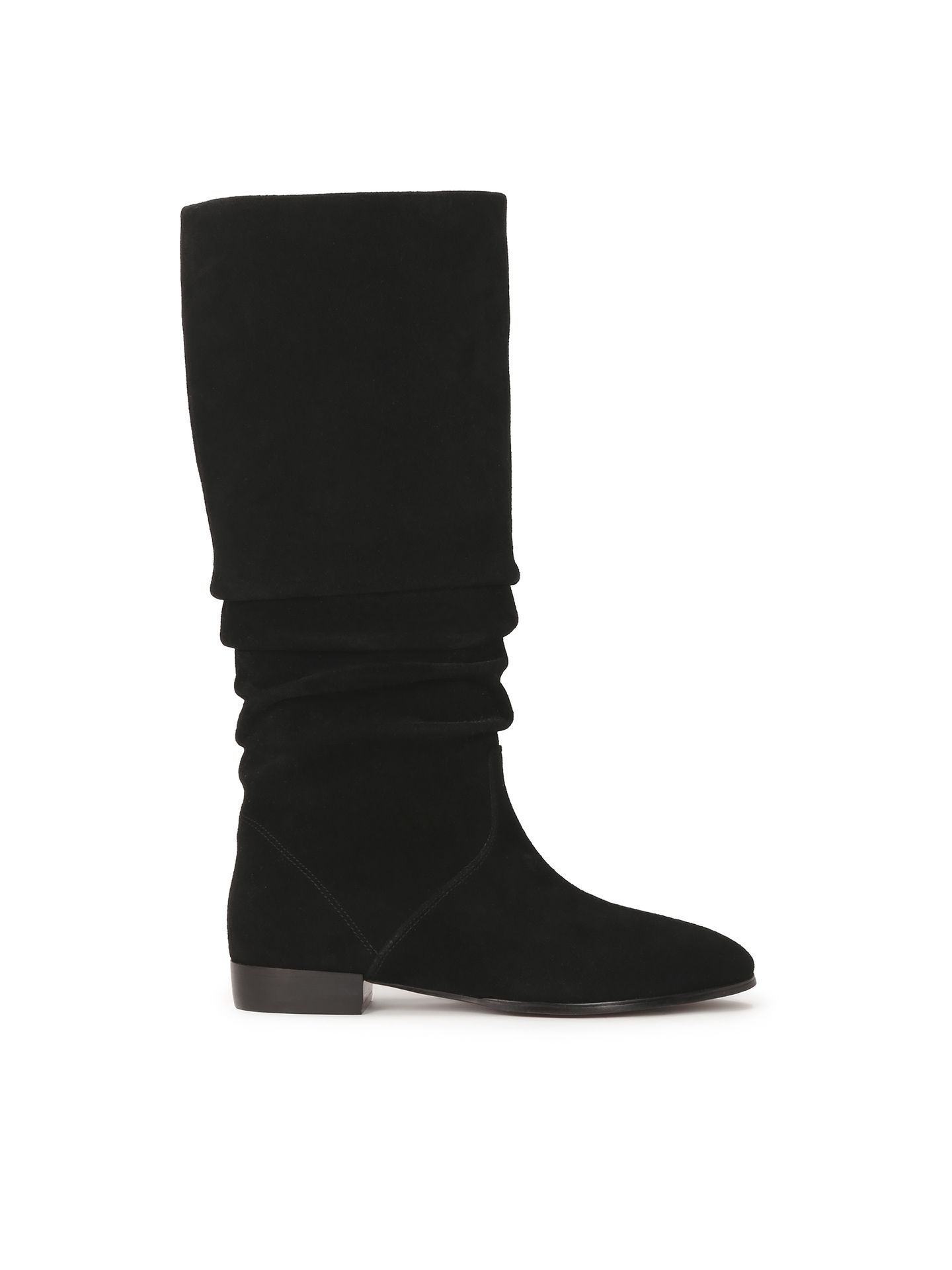 Zamszowe kozaki na płaskiej podeszwie