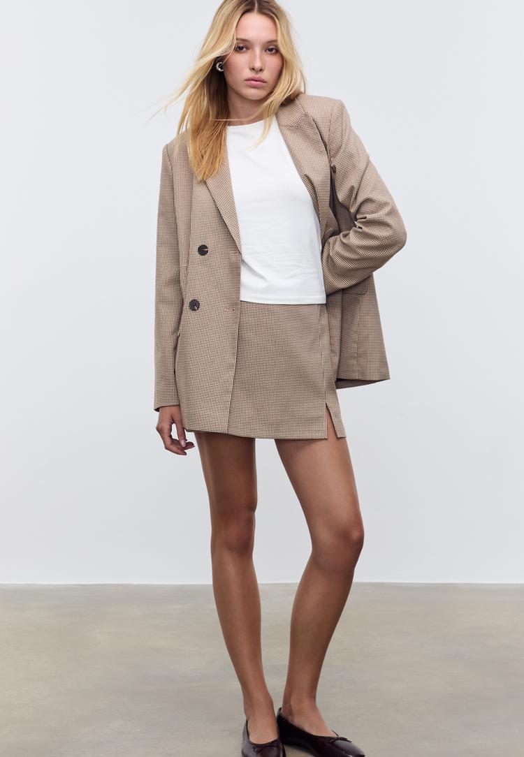 Stradivarius Spódnico-spodnie wzorzyste z bocznym rozcięciem Beżowy L