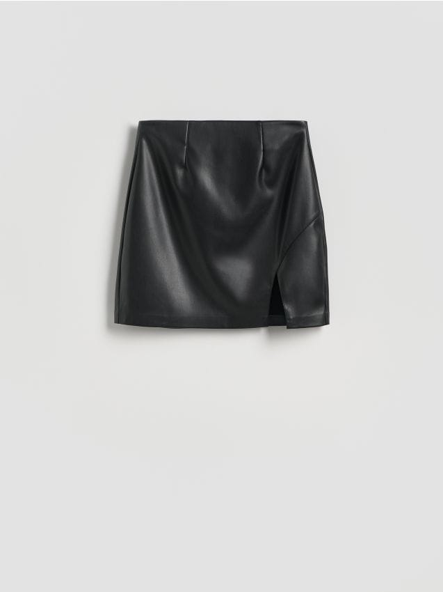 Reserved - Spódnica mini z imitacji skóry - czarny