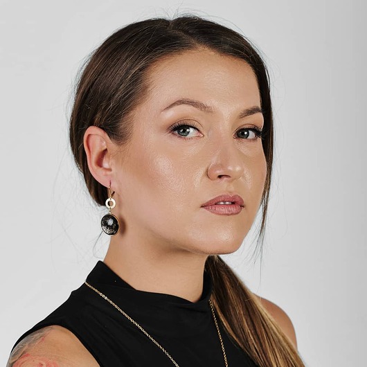 Perłowe kolczyki z drobinkami e3/m5