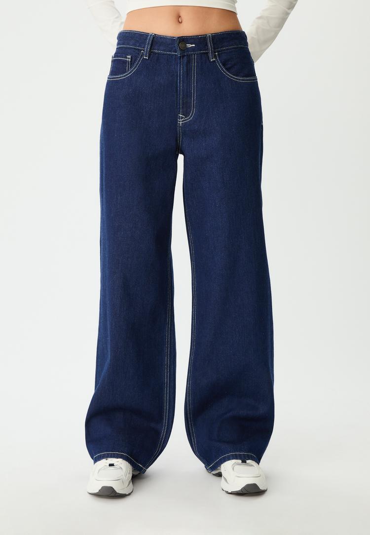 Stradivarius Jeansy baggy z niskim stanem WYBLAKŁY DENIM 40