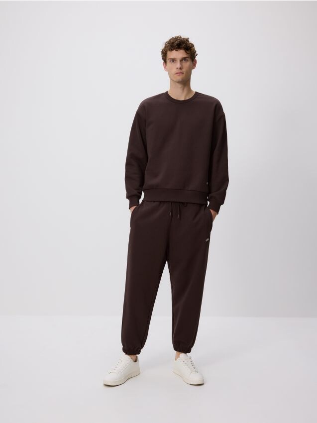 Reserved - Spodnie dresowe comfort fit - brązowy