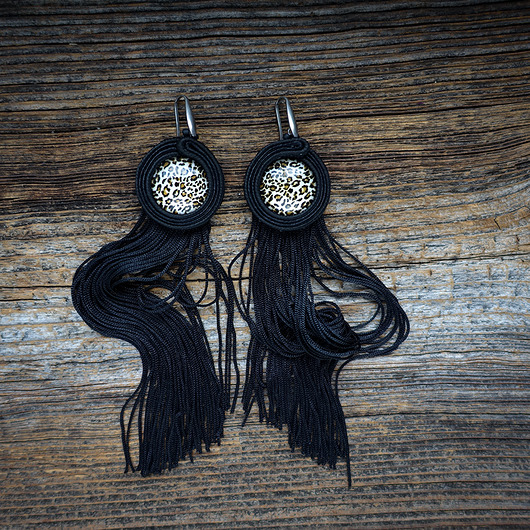 Kolczyki sutasz z motywem panterki