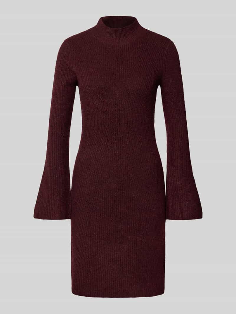 Sukienka mini z prążkowaną stójka