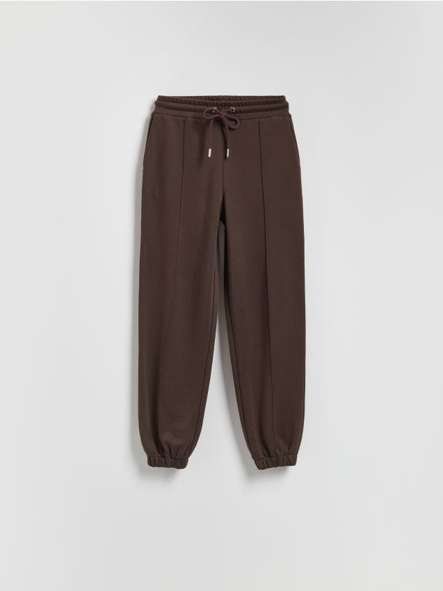 Reserved - Spodnie dresowe z przeszyciami - ciemnobrązowy