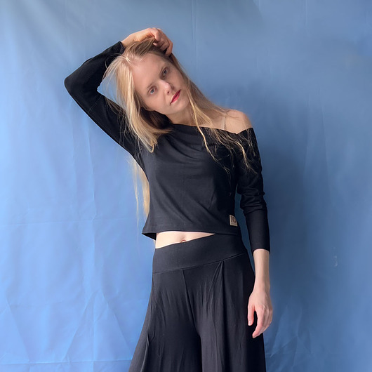 Czarny Asymetryczny longsleeve z modalu