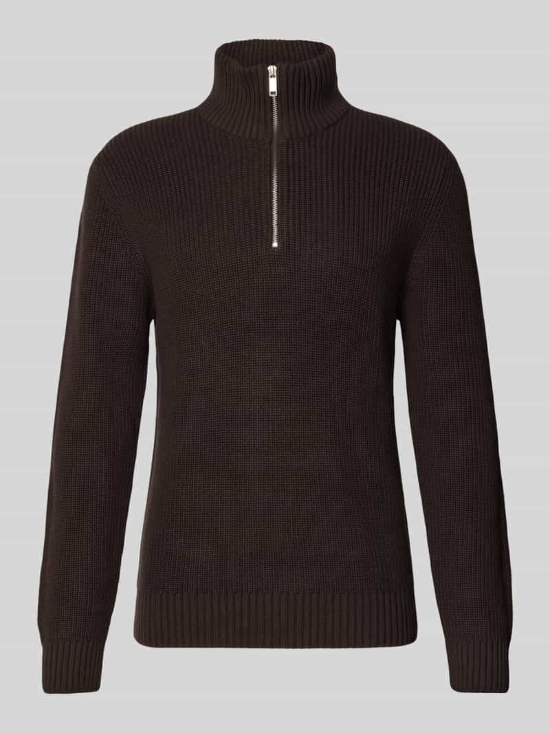 Sweter z dzianiny z kołnierzem