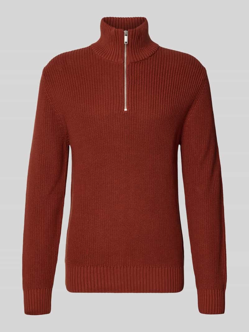 Sweter z dzianiny z kołnierzem