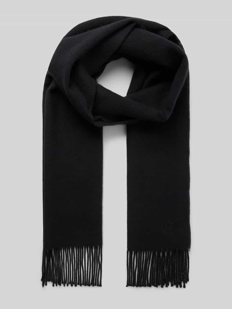 Szal wełniany z frędzlami