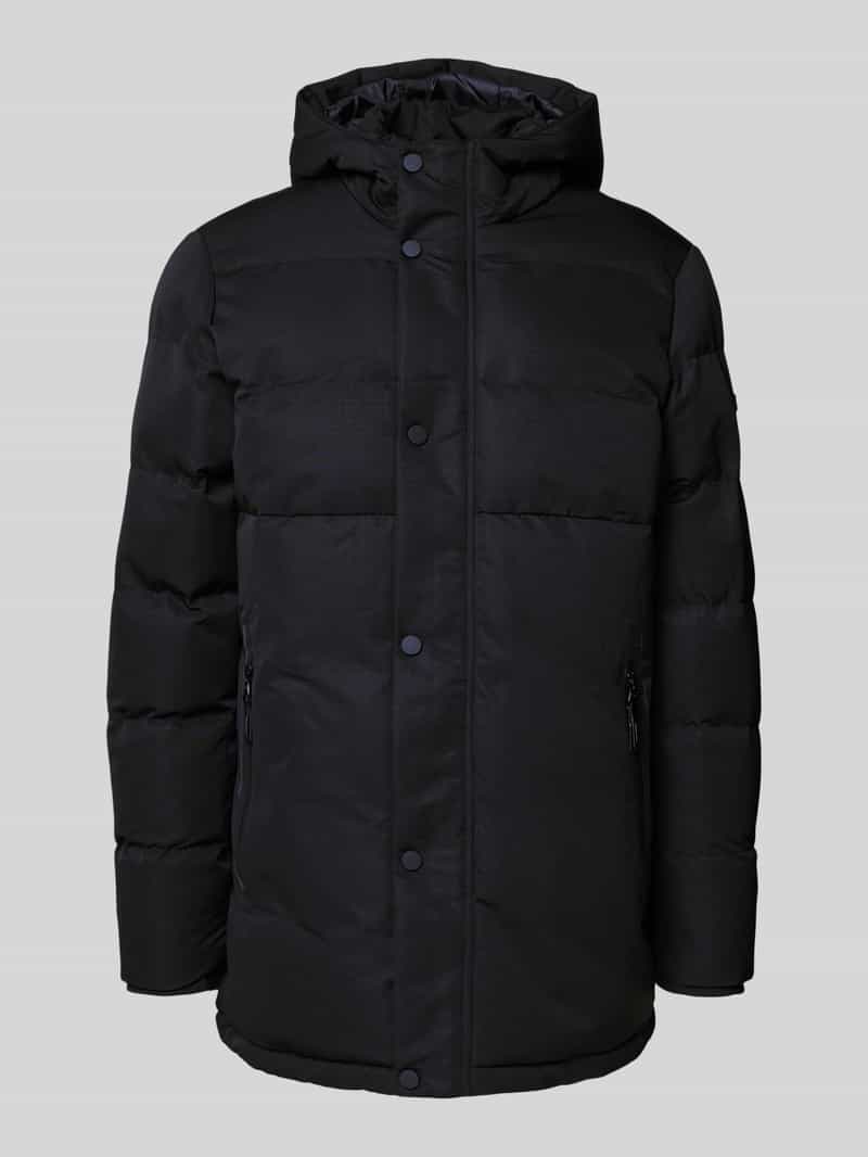 Kurtka pikowana z kieszeniami zapinanymi na zamek błyskawiczny