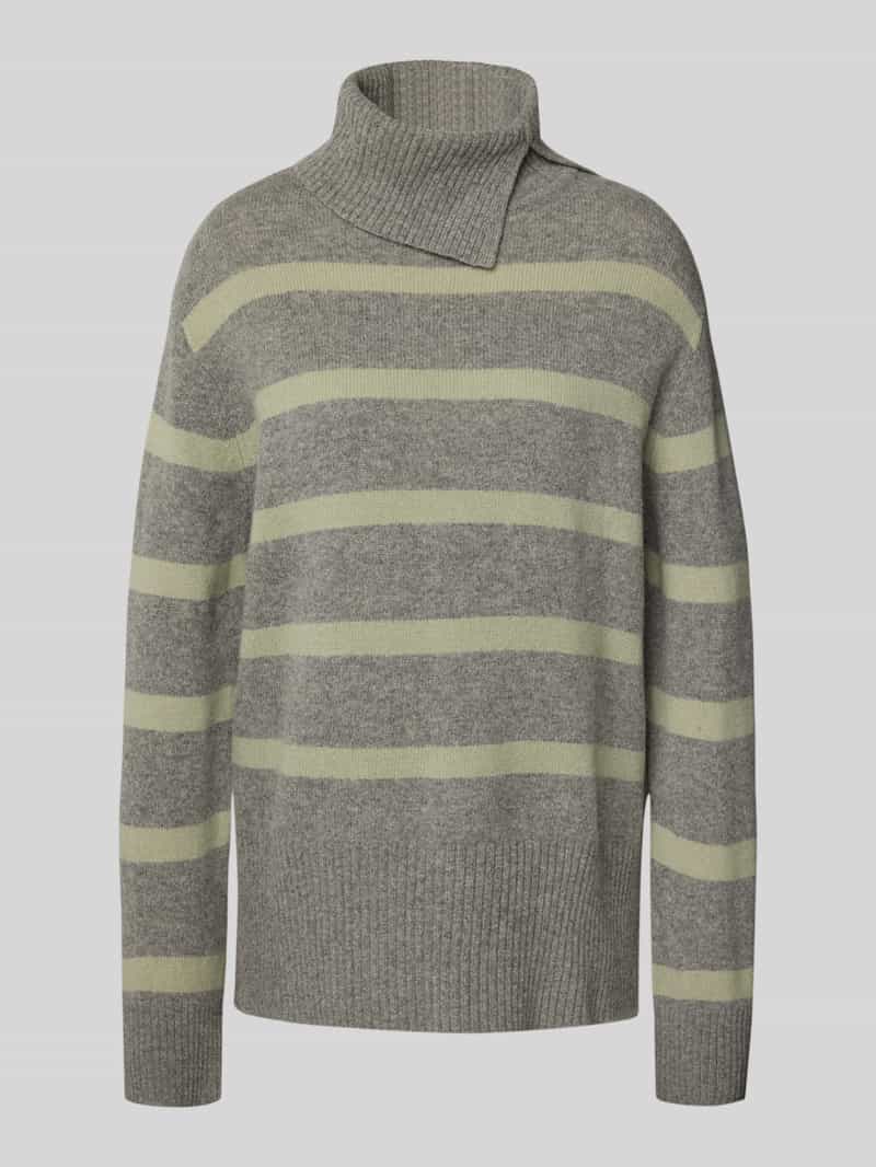 Sweter wełniany ze stójką