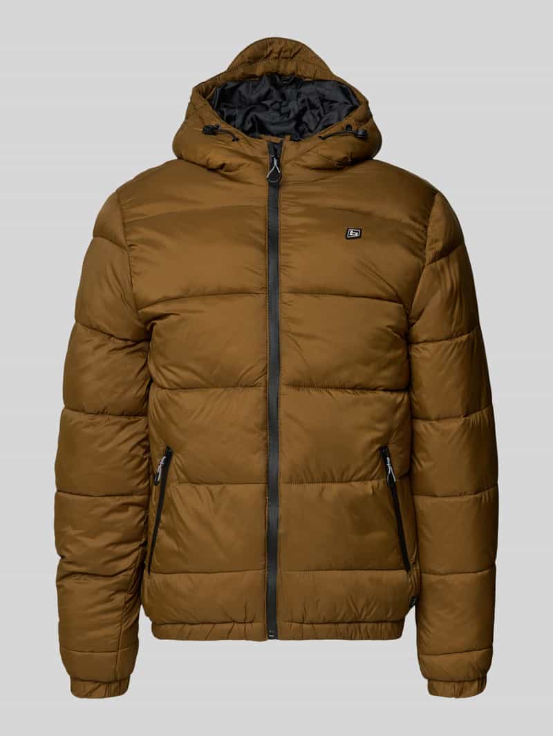 Kurtka pikowana z kieszeniami zapinanymi na zamek błyskawiczny