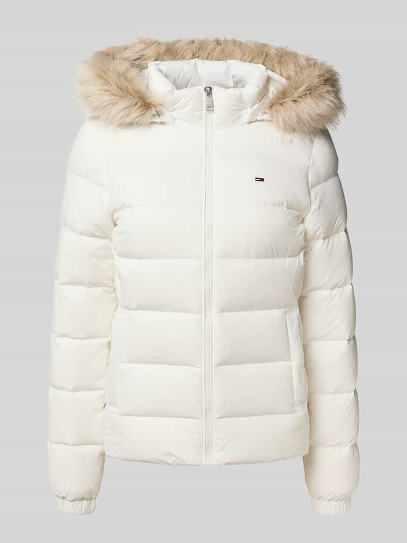 Kurtka puchowa o kroju shaped fit z wyhaftowanym logo