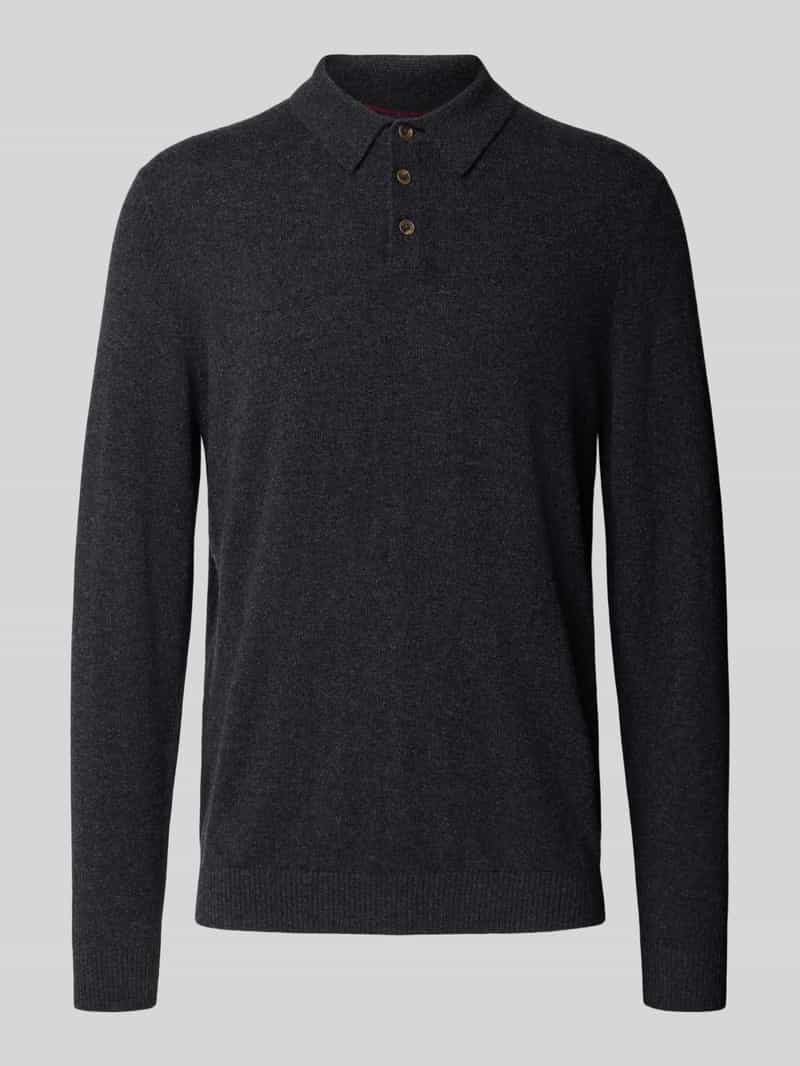 Sweter z dzianiny z krótką listwą guzikową