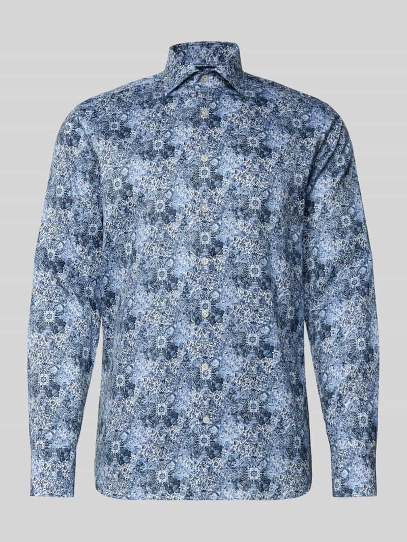 Koszula biznesowa o kroju slim fit z kołnierzykiem typu kent model ‘Savio’