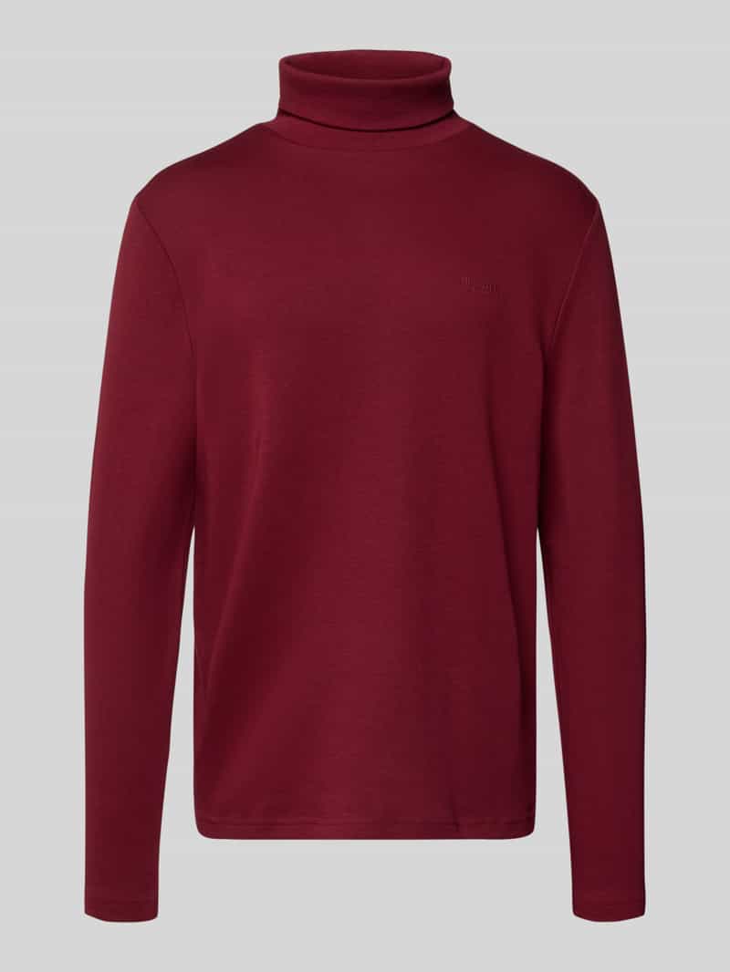 Bluzka z golfem i nadrukiem z logo