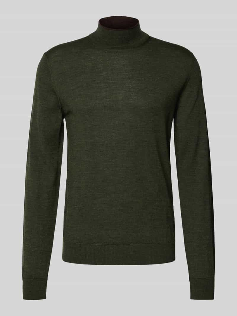 Sweter z dzianiny z golfem