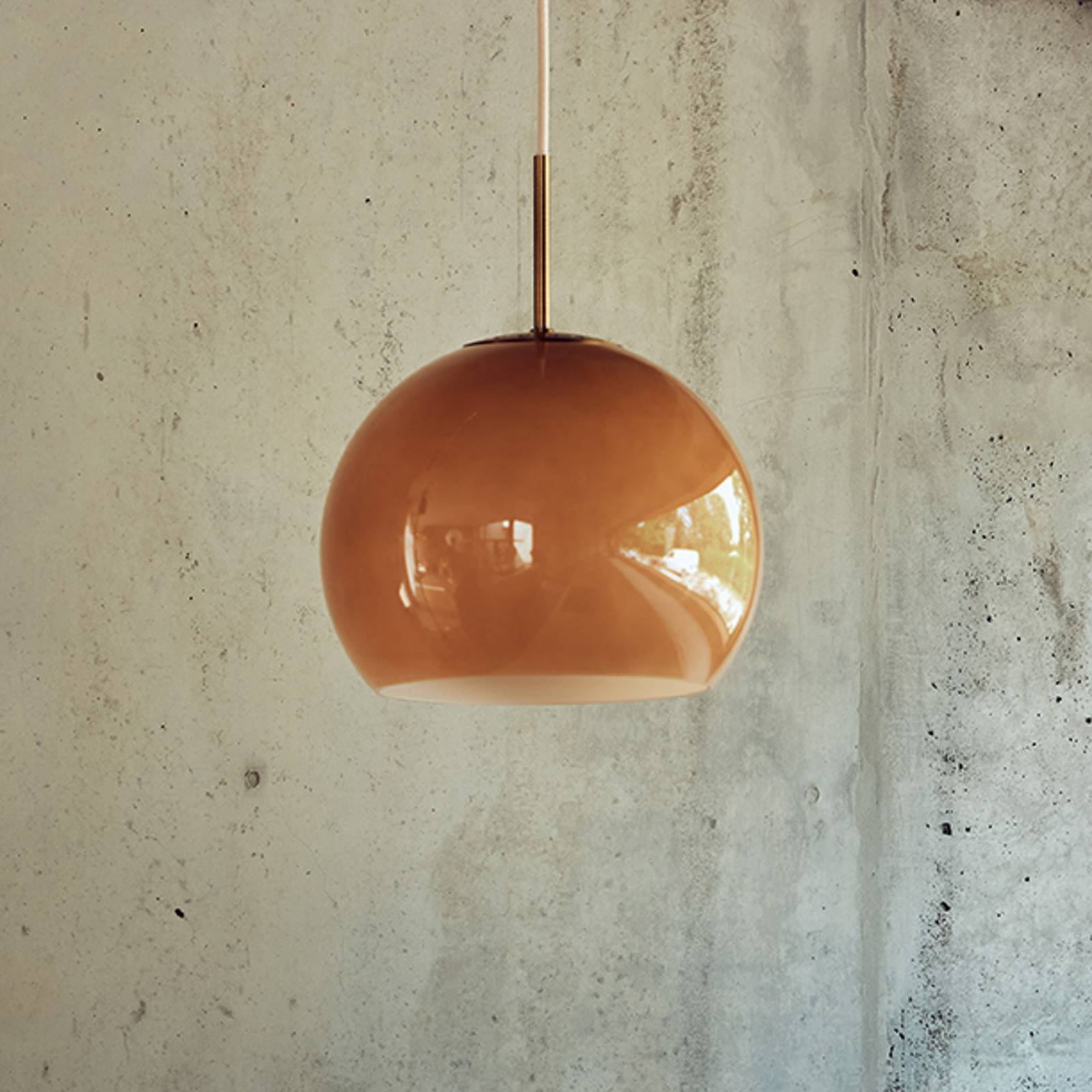 FRANDSEN Lampa wisząca szklana Ball, możliwość ściemniania, brązowy / rdzawy, salon / jadalnia, szkło, design