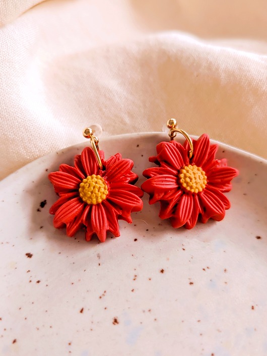Rustykalne kolczyki czerwone maki, kwiatowa biżuteria w stylu boho, dalie