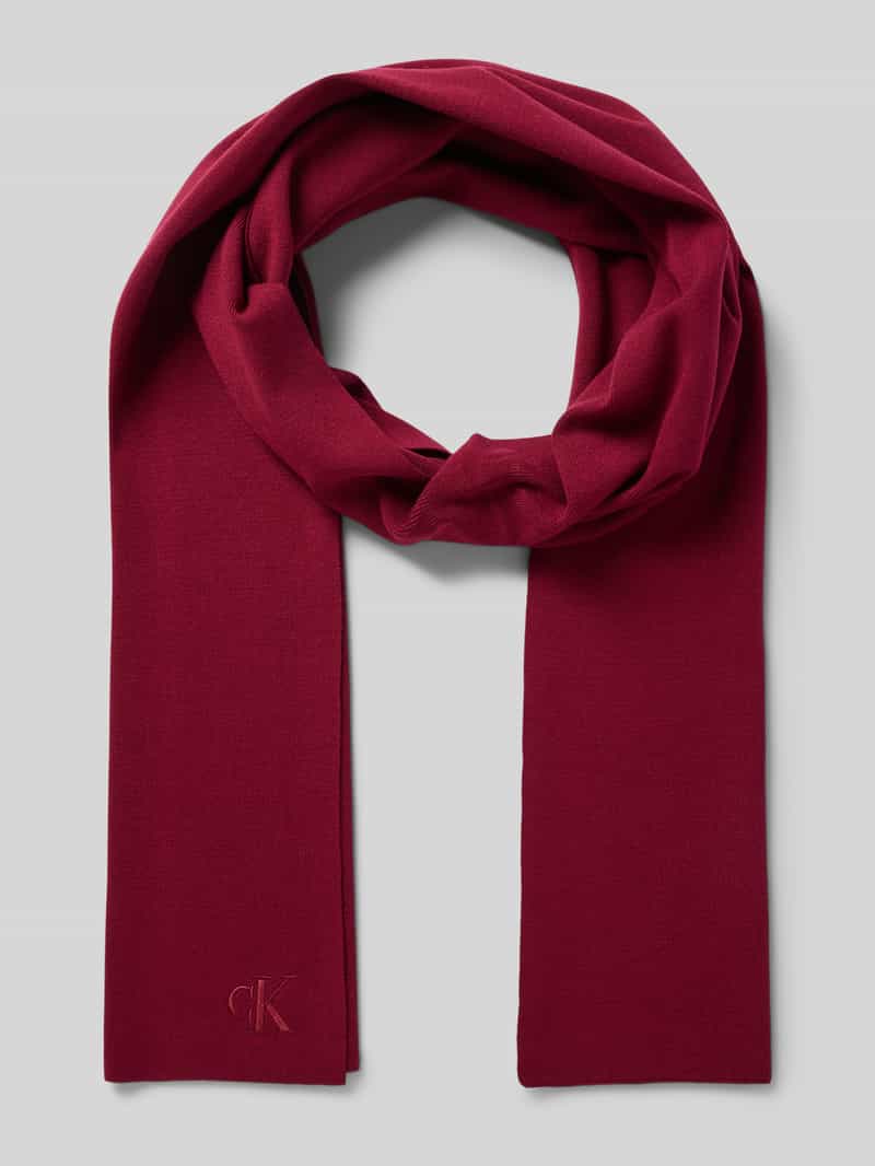 Szal z mieszanki wiskozy z wyhaftowanym logo