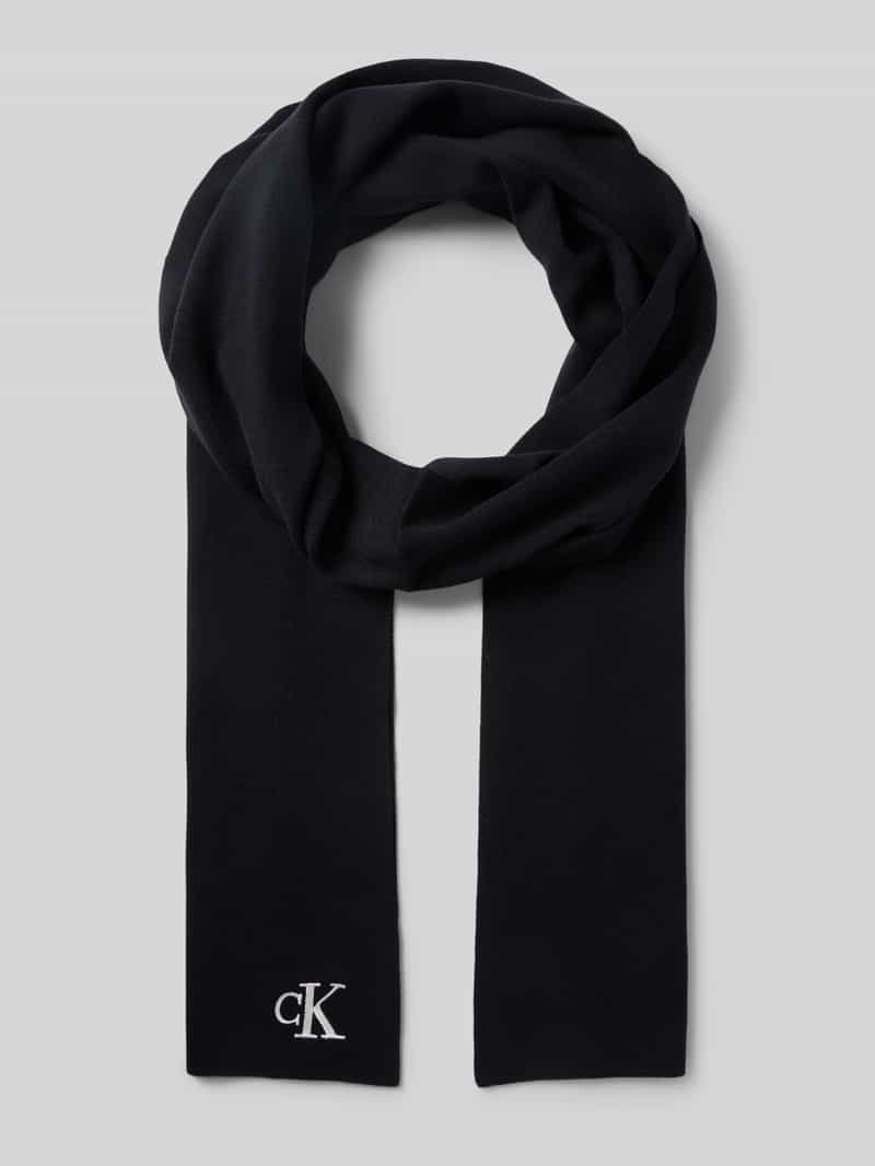 Szal z mieszanki wiskozy z wyhaftowanym logo