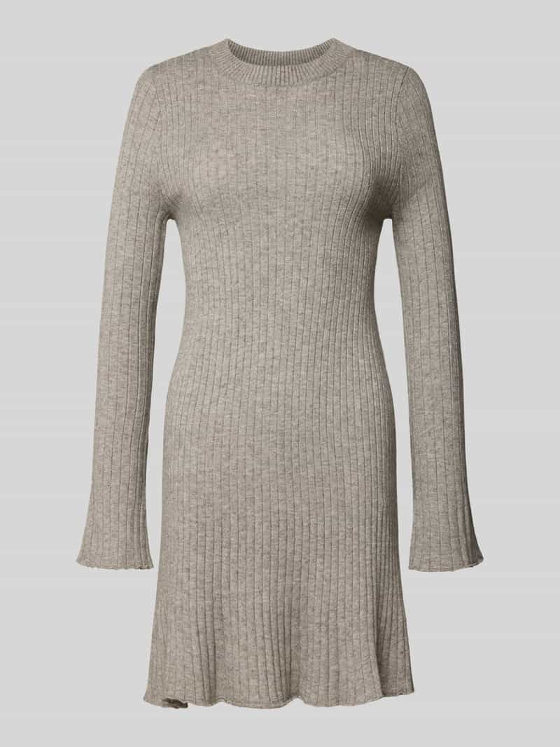 Sukienka rozkloszowana z dzianiny z mieszanki wiskozy model ‘MICHELLA’