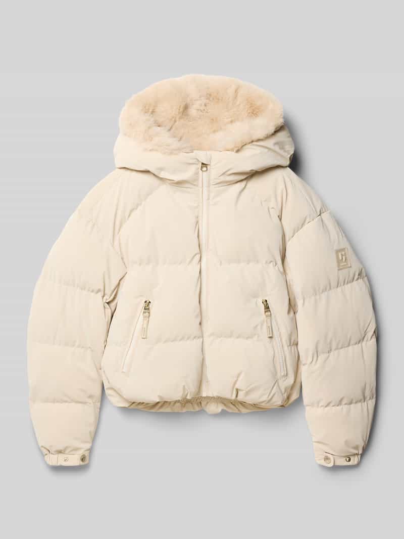 Kurtka pikowana z kapturem