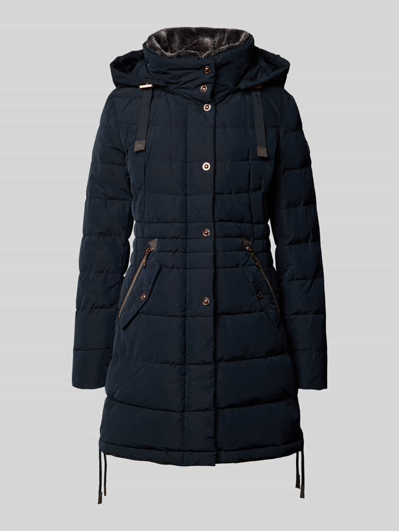Płaszcz pikowany ze stójką i kieszeniami zapinanymi na zamek błyskawiczny