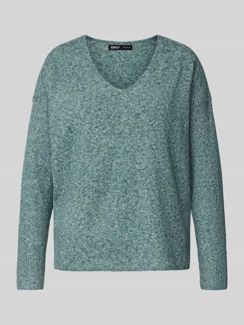 Sweter o kroju regular fit z dekoltem w serek model ‘RICA LIFE’