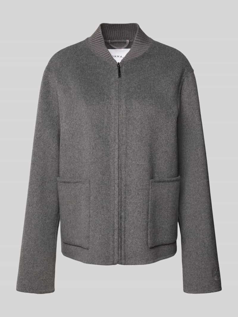 Kurtka ze stójką z nakładanymi kieszeniami